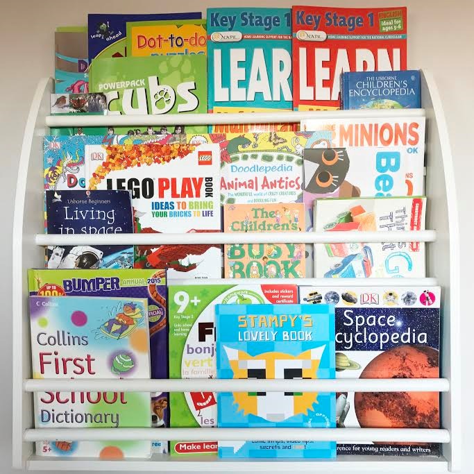 Decluttering Kids Bookshelf