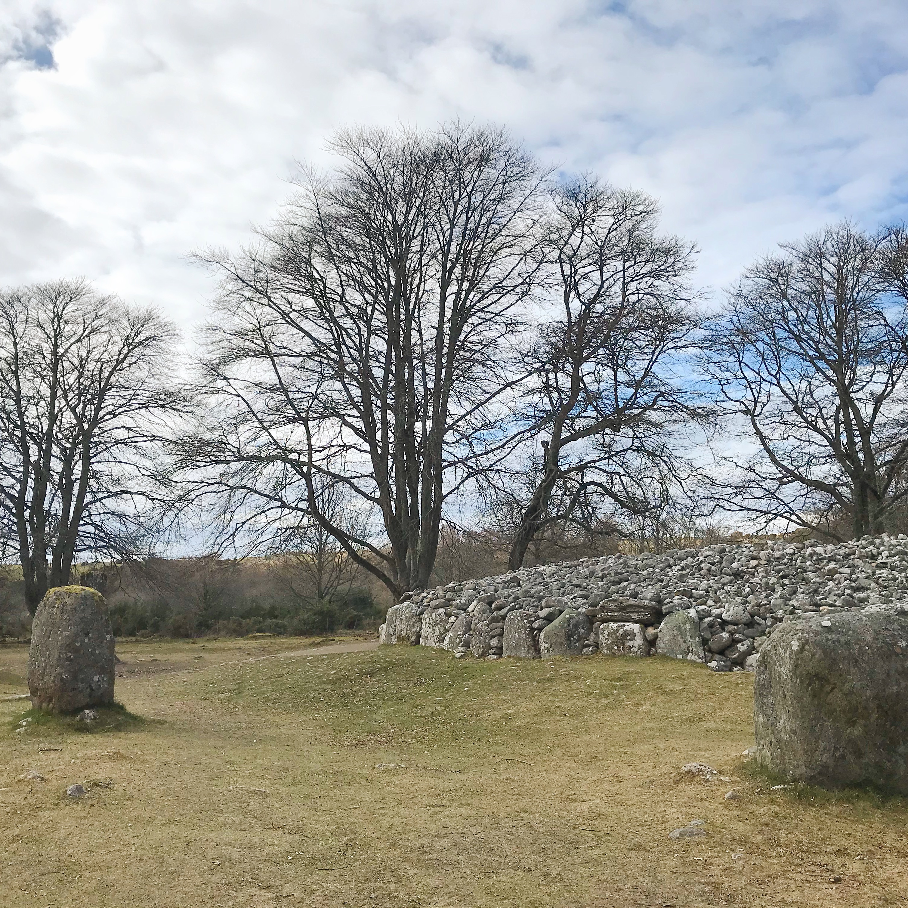 Clava Cairns.JPG